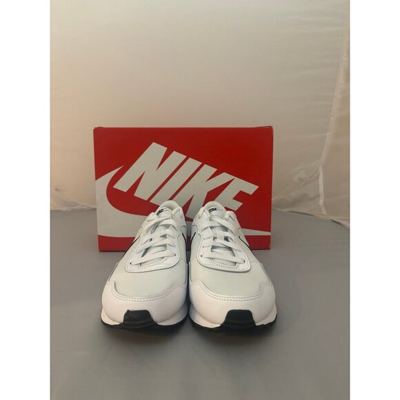 Nike MD valiant white black running shoes kids shoes size 7y gs CN8558 100 - Picture 2 of 5